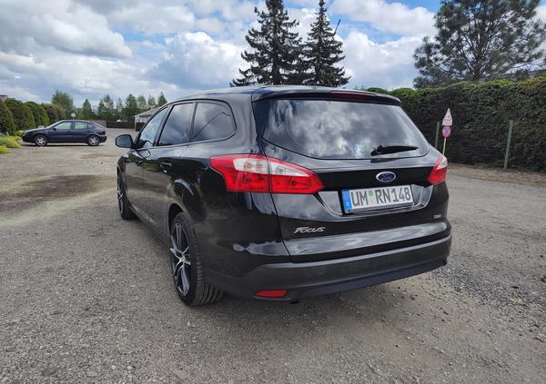 Ford Focus cena 23900 przebieg: 185000, rok produkcji 2014 z Szczecin małe 254
